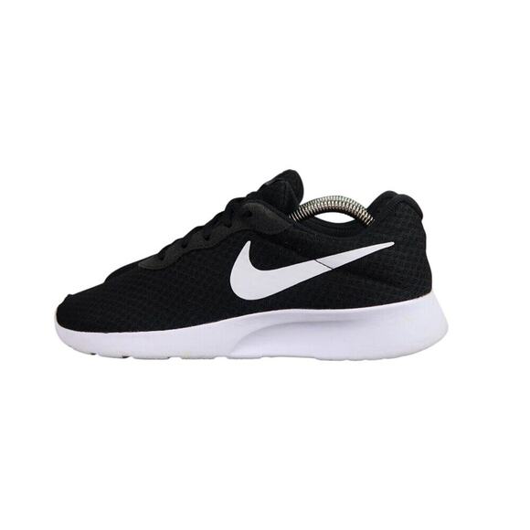 Nike Shoes Womens 9.5 Athletic Trainers Tanjun Sneakers Lifestyle Active Black - Picture 5 of 14